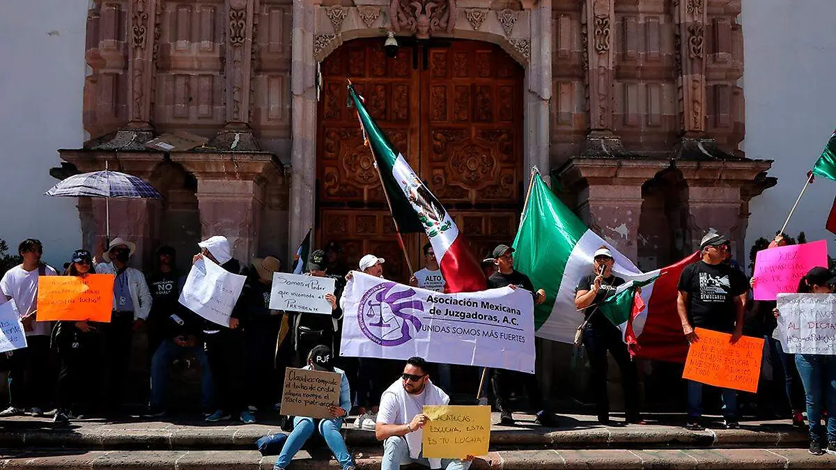 Protesta en el Congreso de Zacatecas